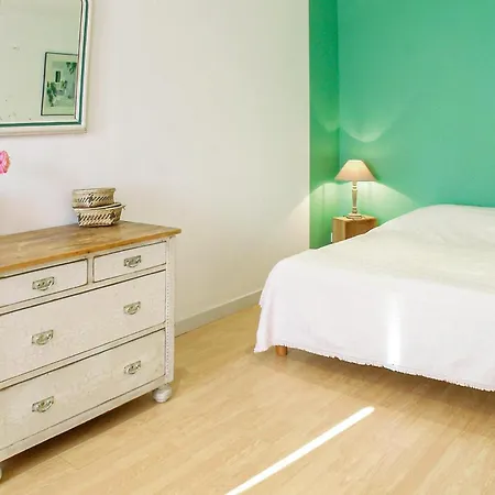 Holiday home Awesome In Romegoux